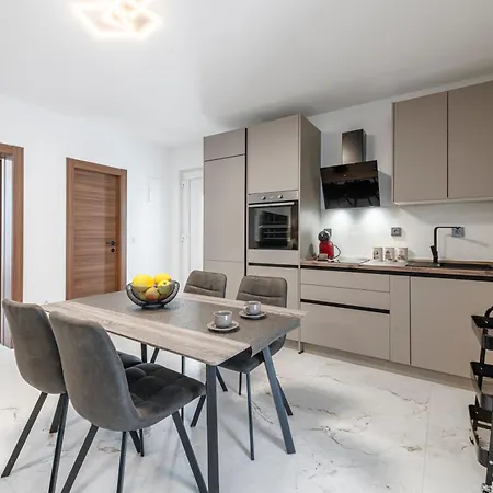 Amazing Becir - Near Dubrovnik